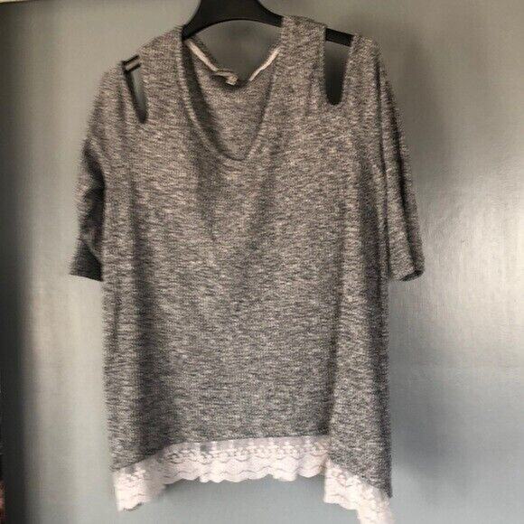 Absolutely Famous Sweater Womens 3X 3/4 Sleeve Cold Shoulder Lace Hem - Picture 1 of 4